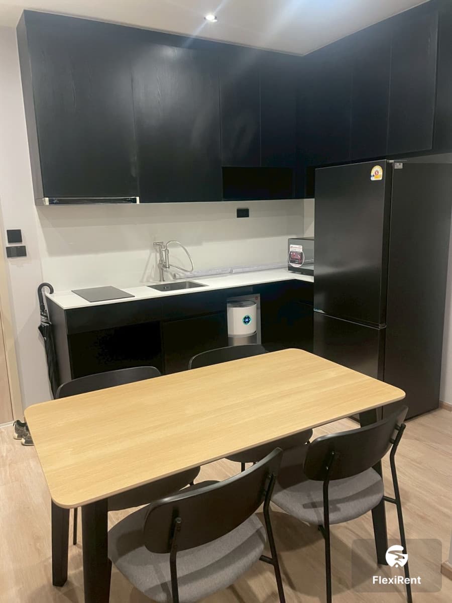 Noble Nue District R9 photo #8