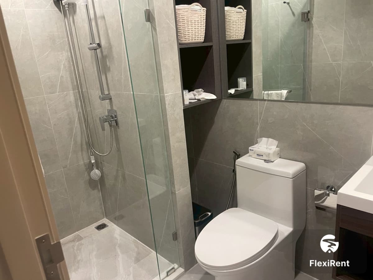 Noble Nue District R9 photo #10