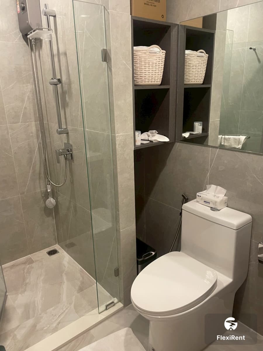 Noble Nue District R9 photo #14