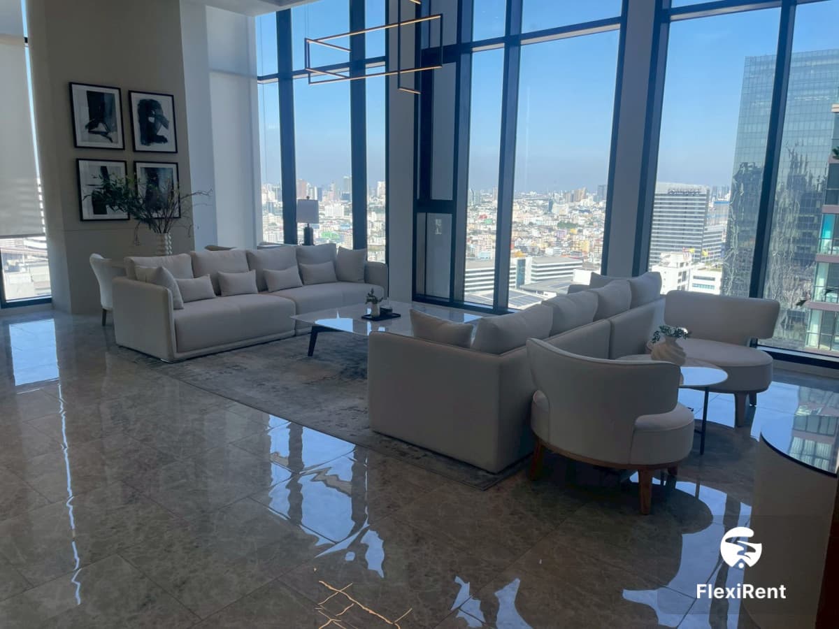 Noble Nue District R9 photo #19