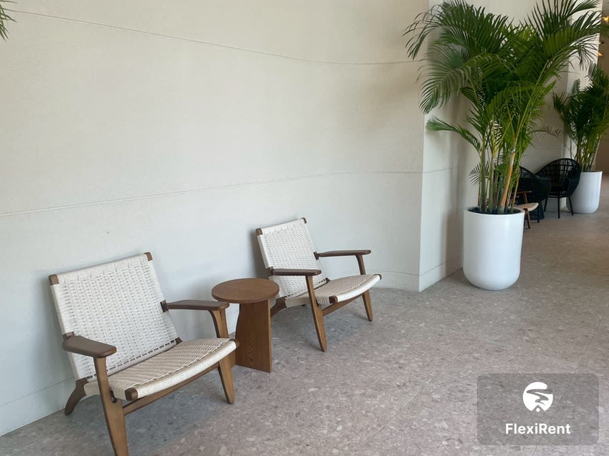 Noble Nue District R9 photo #30