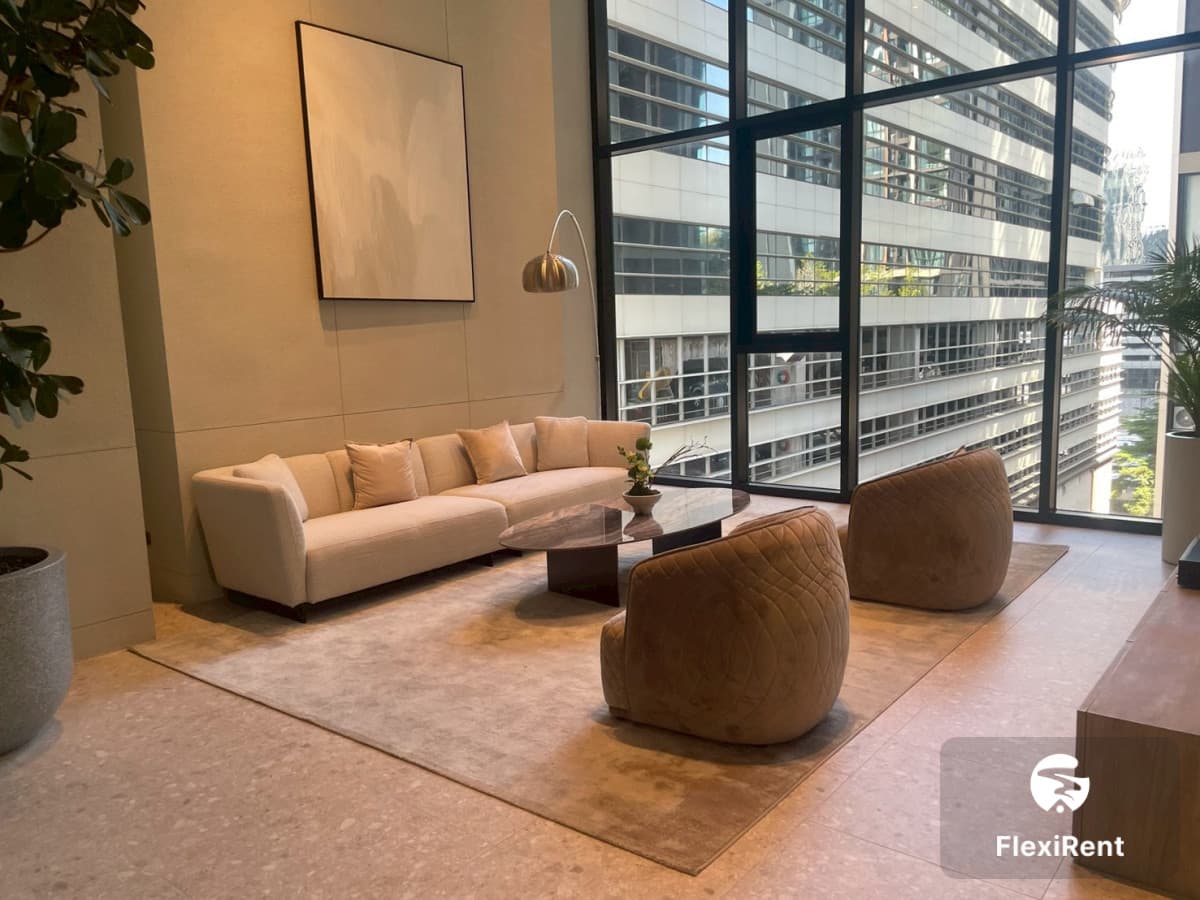 Noble Nue District R9 photo #35