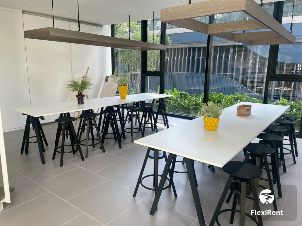 Noble Nue District R9 photo #40