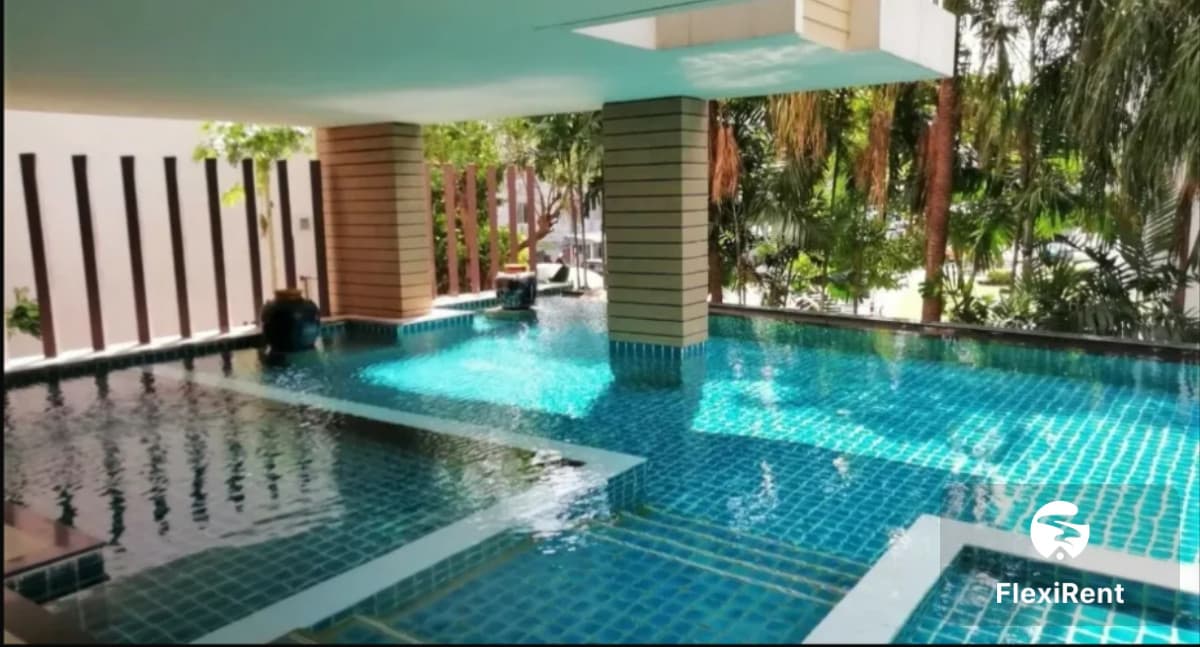 The Amethyst Sukhumvit 39 Image 1