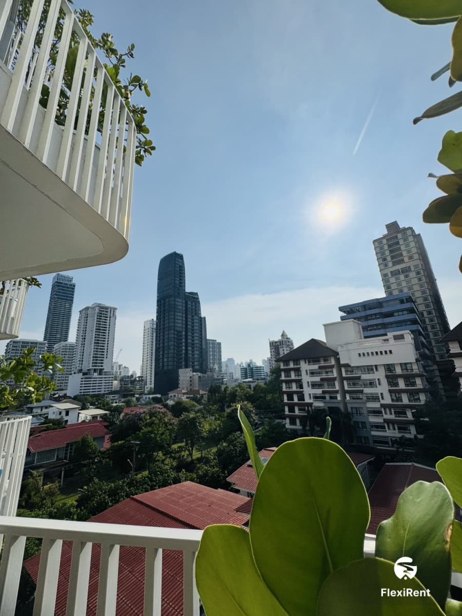 Chewathai Residence Thonglor photo #9