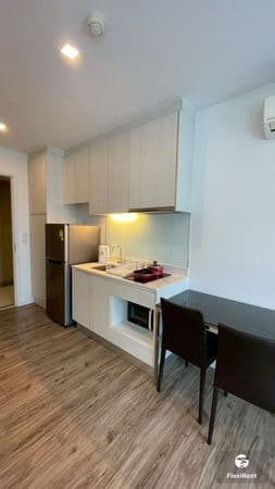 Knightsbridge The Ocean Sriracha Image 3