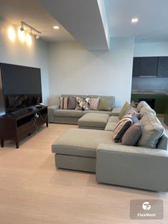 Sun Palace Condominium Image 3