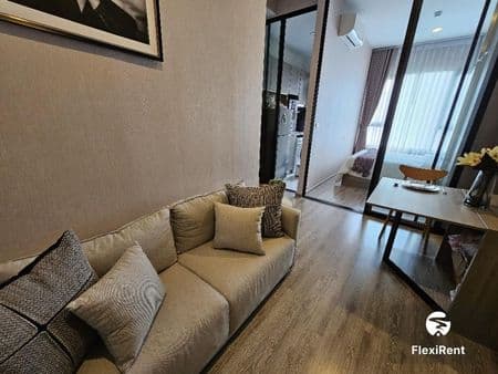 Knightsbridge Kaset Society Image 3