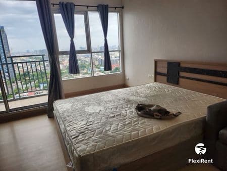 Supalai Park Talat Phlu Station Image 2