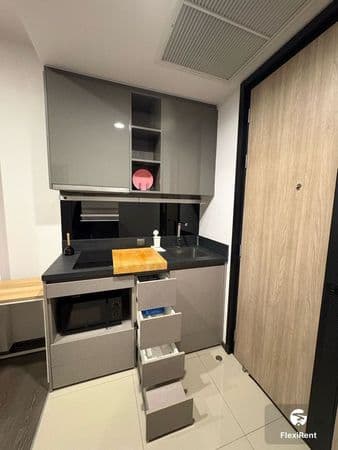 Oka Haus Sukhumvit 36 Image 4