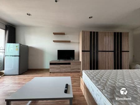 Regent Home 12 Ladprao 41 Image 1