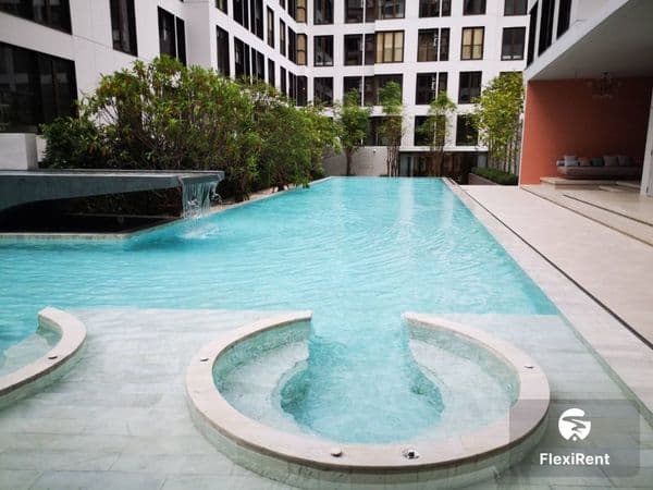 Chapter Thonglor 25 Image 1