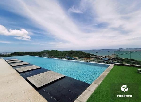 KnightsBridge The Ocean Sriracha Image 1