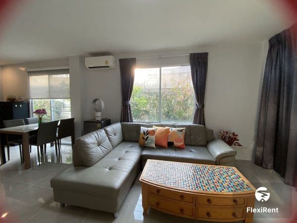 ทาวน์ อเวนิว พระราม 9 (Town Avenue Rama 9) รูปที่ 2