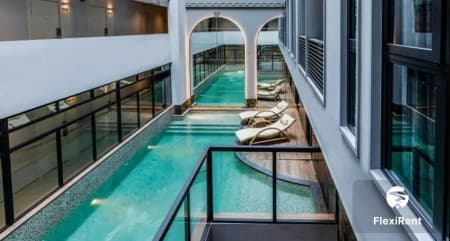 Runesu Thonglor 5 Image 1