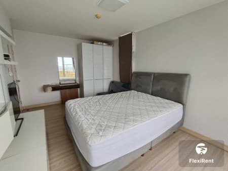 M Society Condominium Image 2