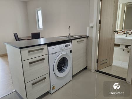 M Society Condominium Image 3