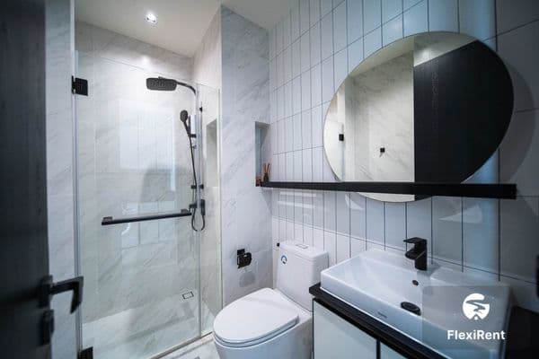 Chapter Charoennakhon - Riverside Image 4