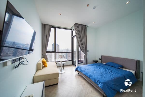 Chapter Charoennakhon - Riverside Image 5