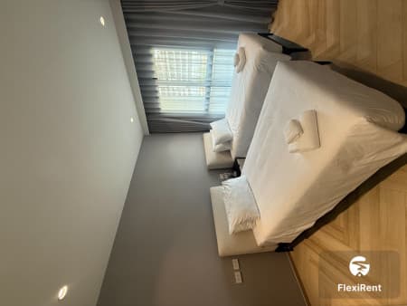 เดอะ ไทเทิล เลเจนดารี บางเทา (The Title Legendary Bang-Tao) รูปที่ 2