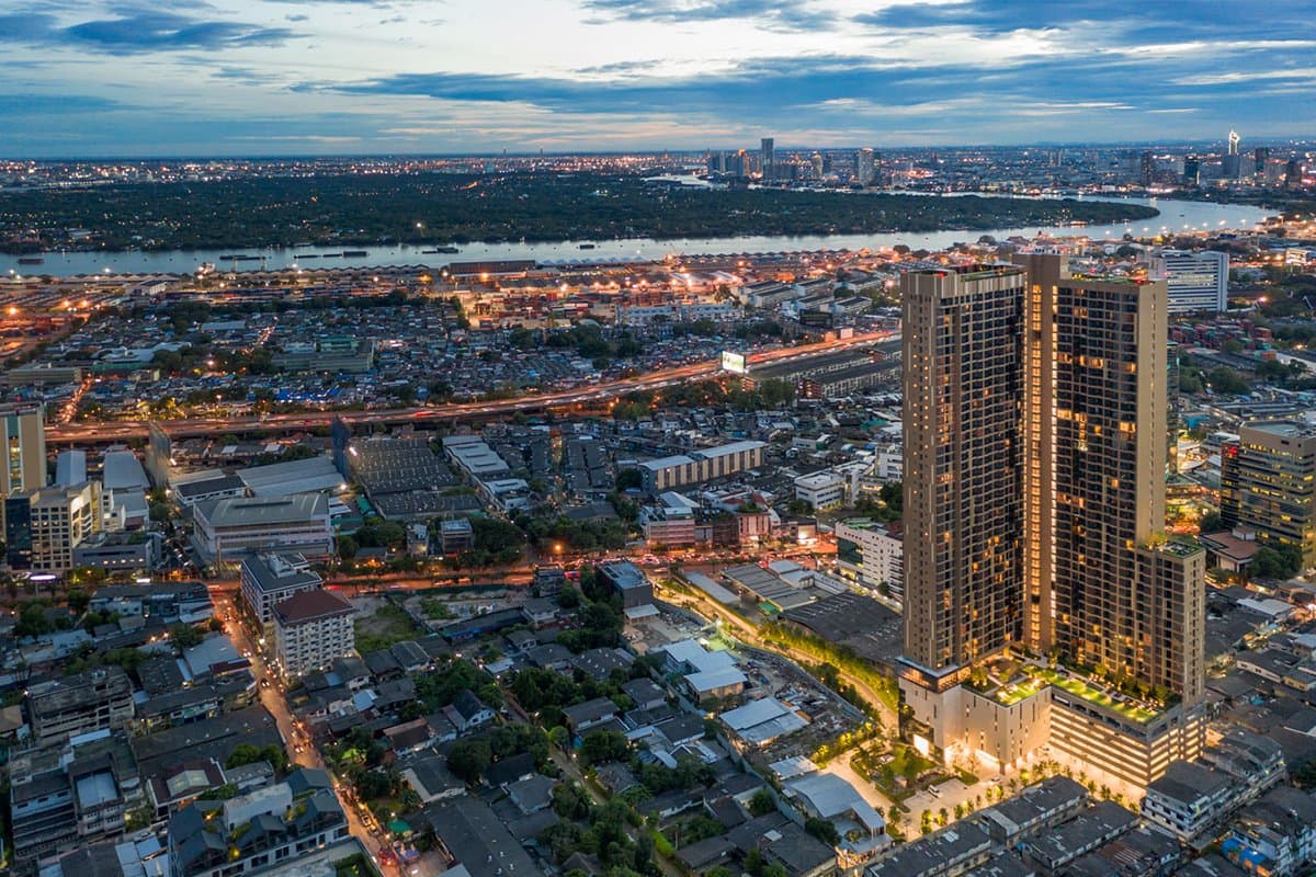 Oka Haus Sukhumvit 36 Image 3