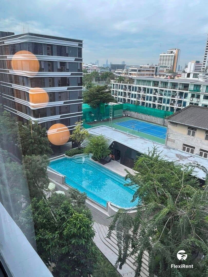 Ideo Mobi Sukhumvit 40 photo #14