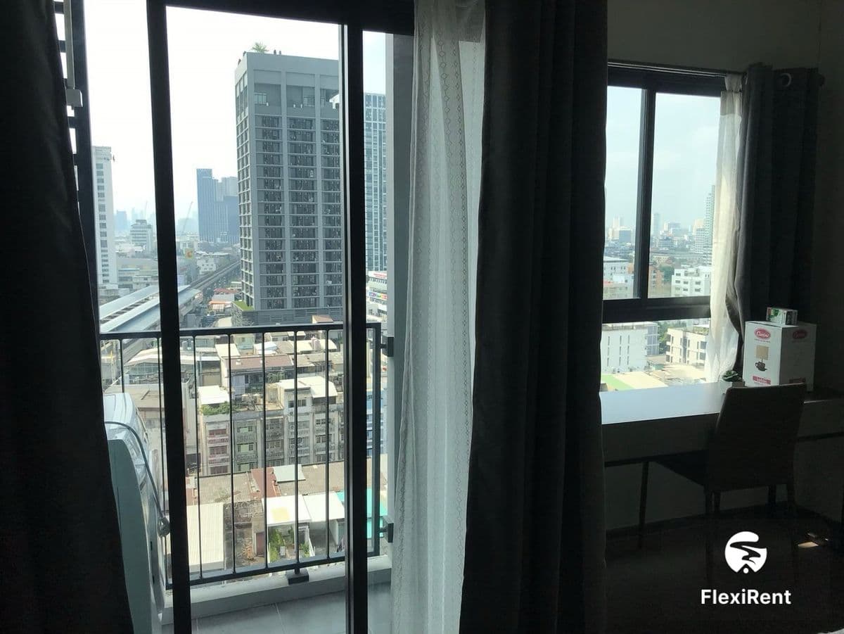 IDEO Phahol - Jatujak photo #6