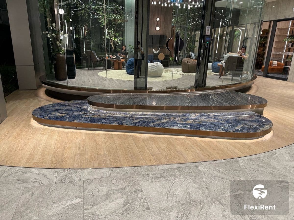 Life Rama 4 - Asoke photo #9