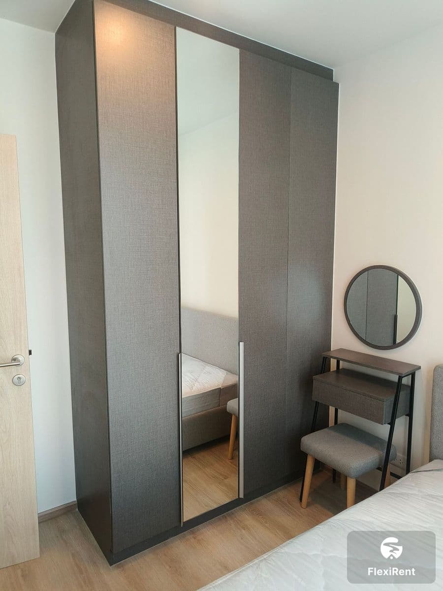 Noble Nue District R9 photo #12