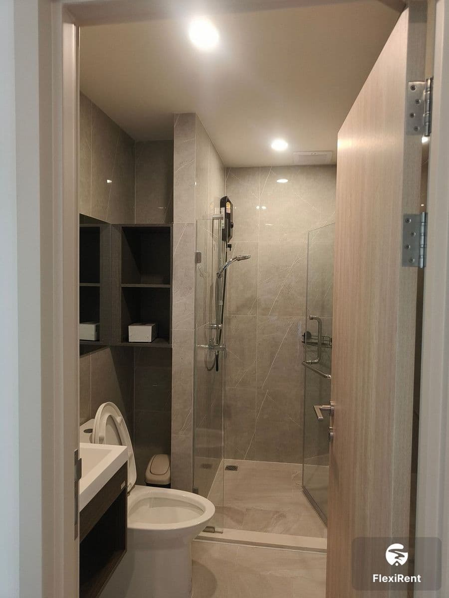 Noble Nue District R9 photo #17