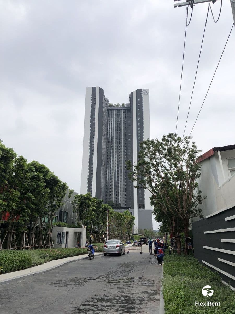 Aspire Sukhumvit - Rama 4 Image 4