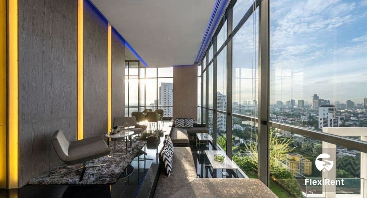 M Thonglor 10 photo #13