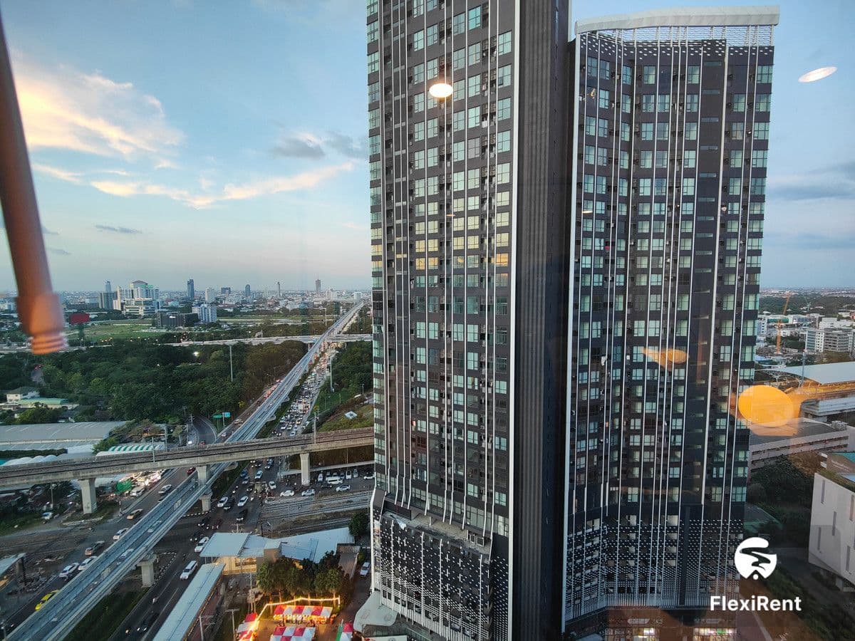 Lumpini Place Srinakarin - Huamak Station photo #10