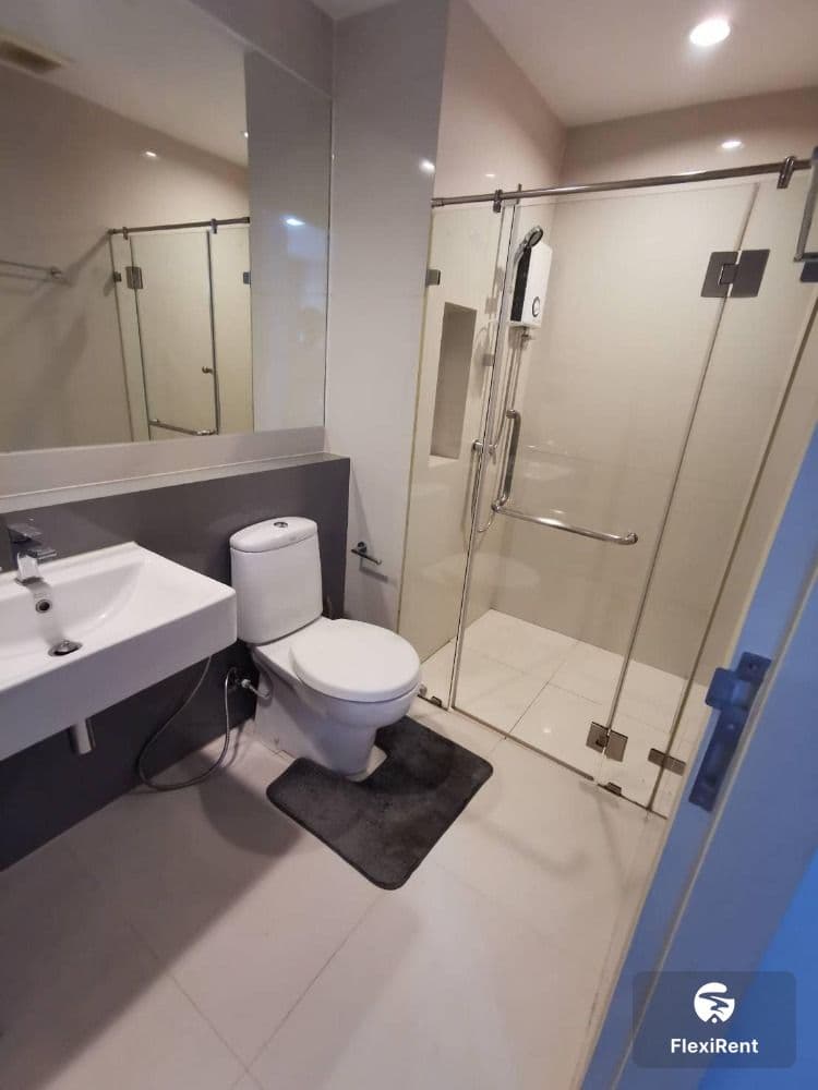 เซล รัตนาธิเบศร์ (Zelle Rattanathibet) รูปที่ 8