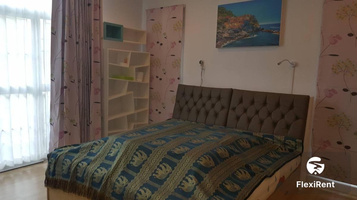 ฟลอร่า วงศ์สว่าง (Flora Wongsawang) รูปที่ 7