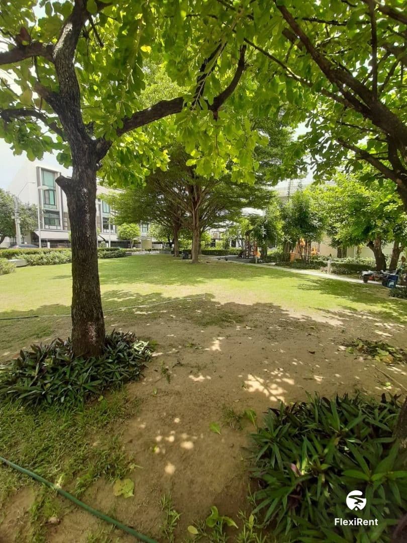 ฟลอร่า วงศ์สว่าง (Flora Wongsawang) รูปที่ 22