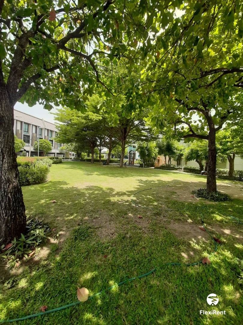 ฟลอร่า วงศ์สว่าง (Flora Wongsawang) รูปที่ 24