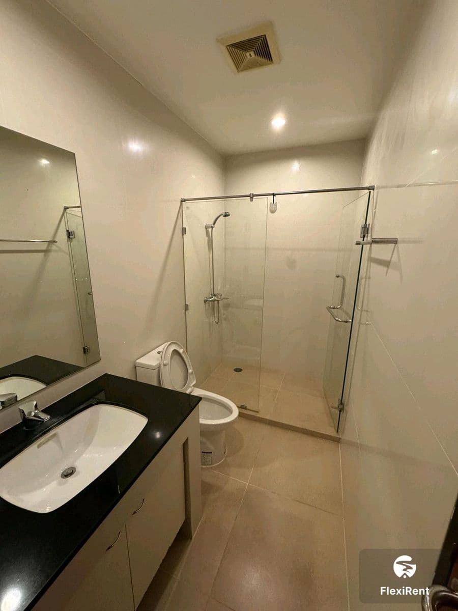 The Wellington Condominium photo #8