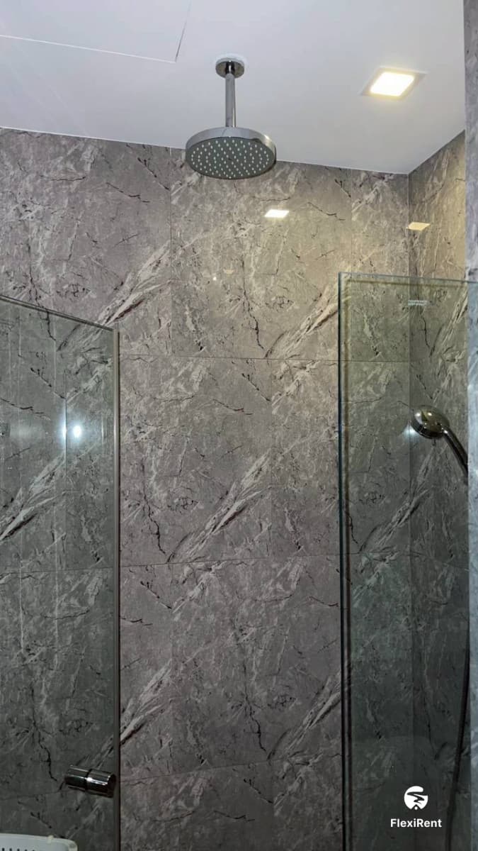 Ashton Asoke photo #15