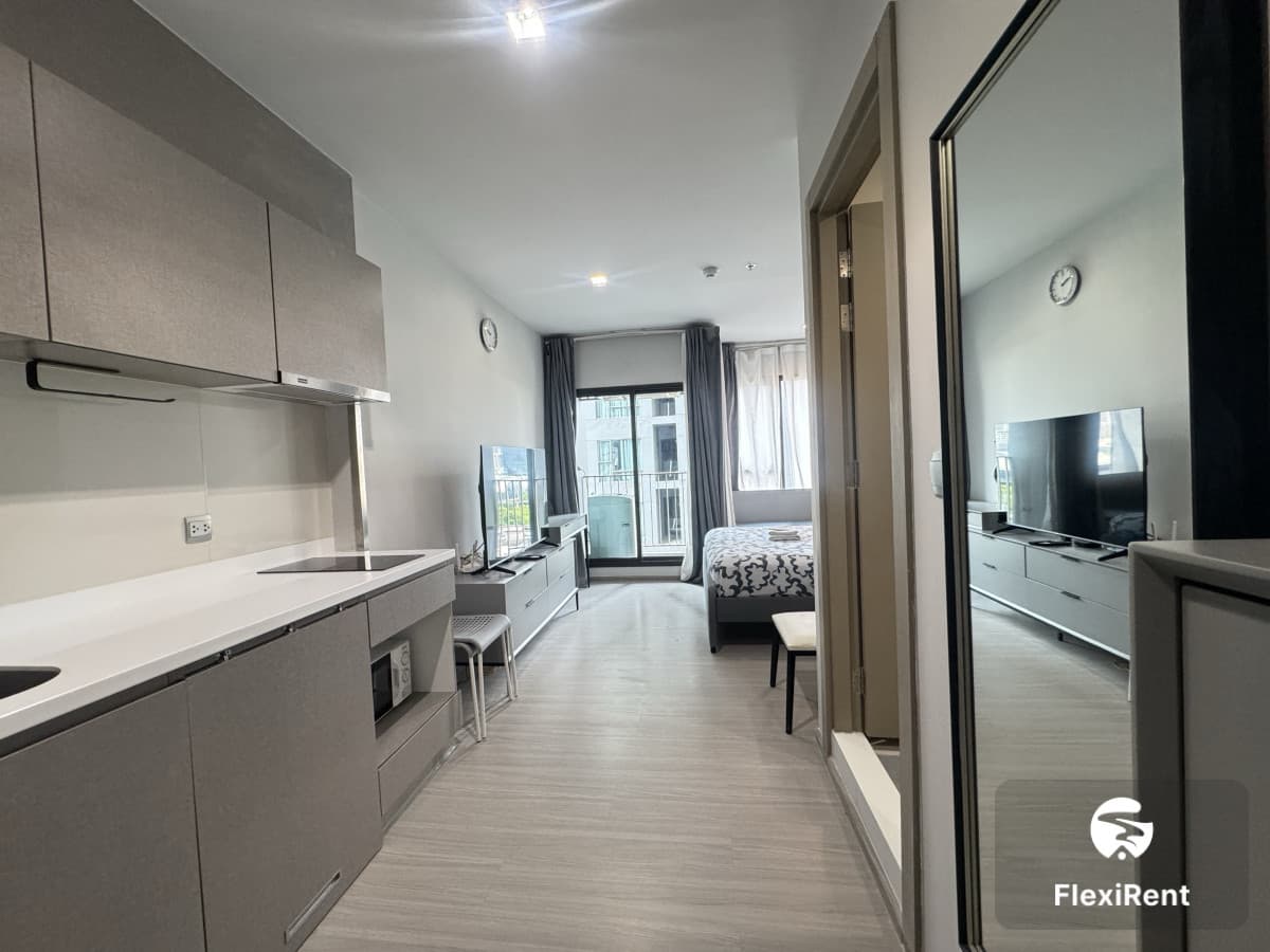 Life Asoke - Rama 9 photo #16