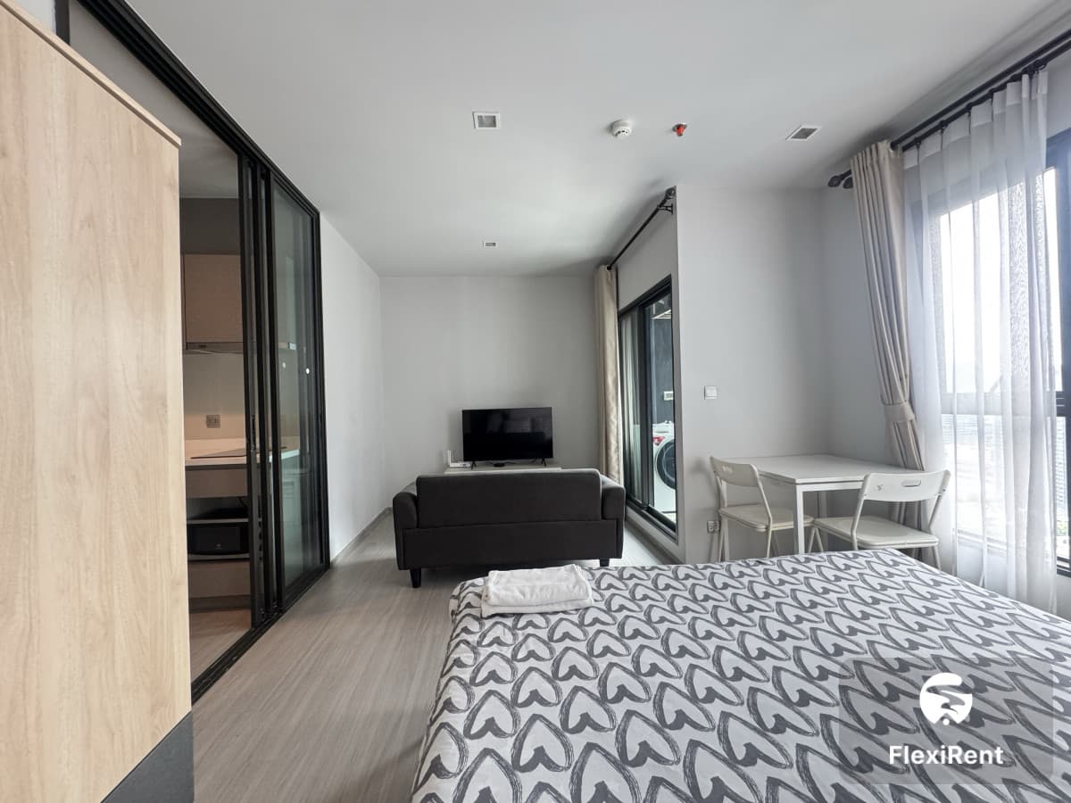 Life Asoke - Rama 9 photo #17