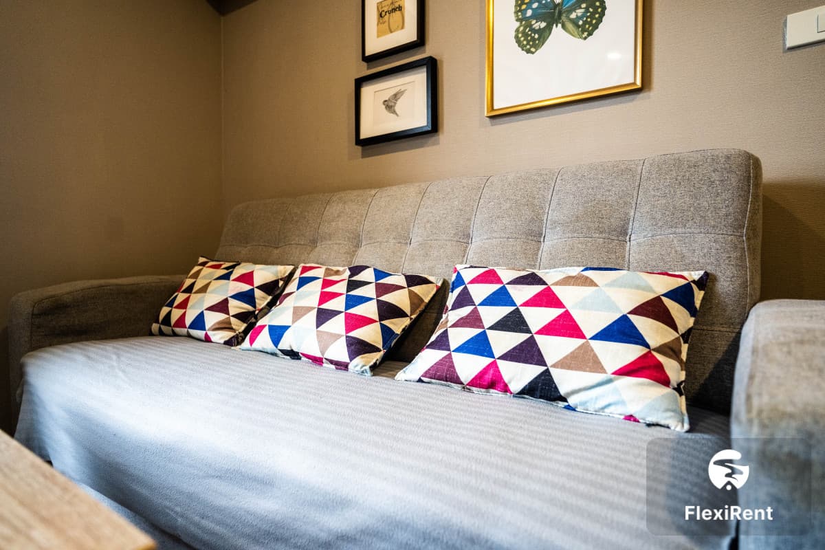 Blossom Condo @ Sathorn - Charoenrat Image 1