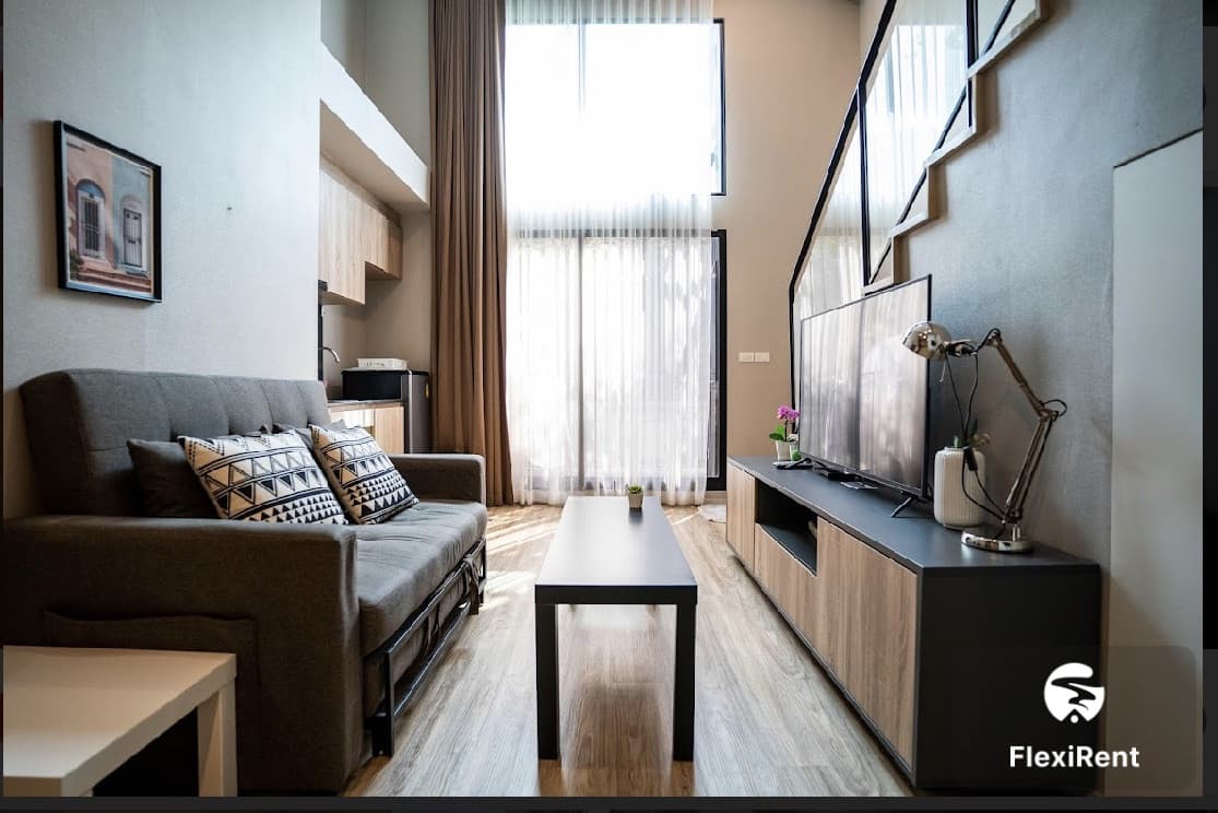 Blossom Condo @ Sathorn - Charoenrat Image 3