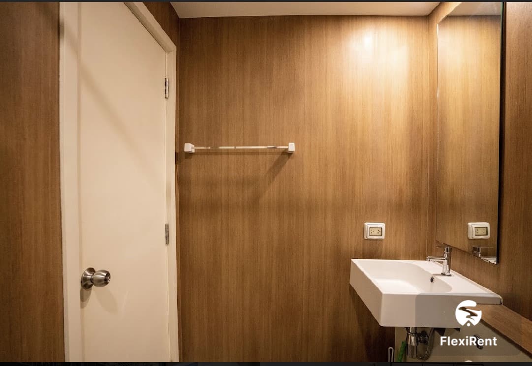 Blossom Condo @ Sathorn - Charoenrat photo #12