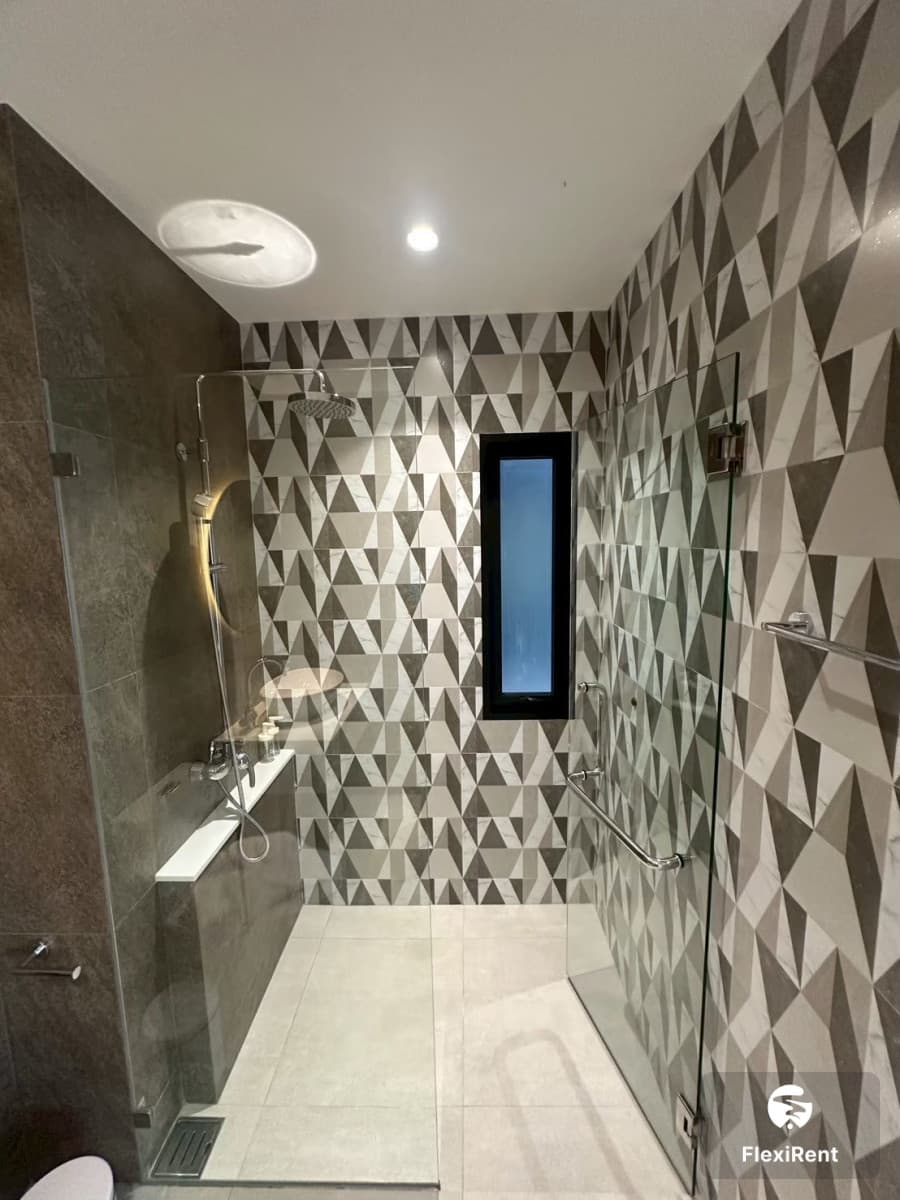 เดอะ ไทเทิ้ล ฮาโล 1 (The Title Halo 1) รูปที่ 14