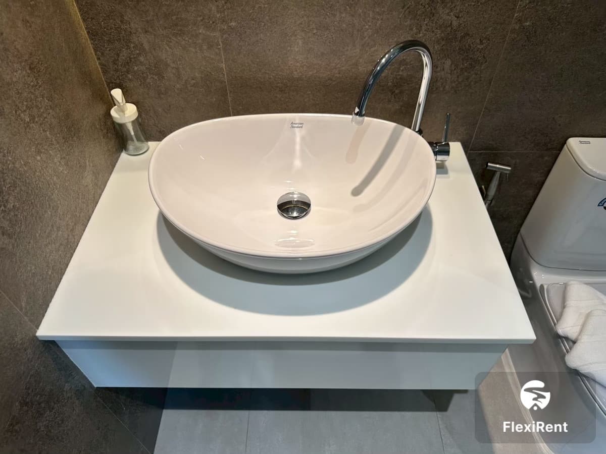 เดอะ ไทเทิ้ล ฮาโล 1 (The Title Halo 1) รูปที่ 17