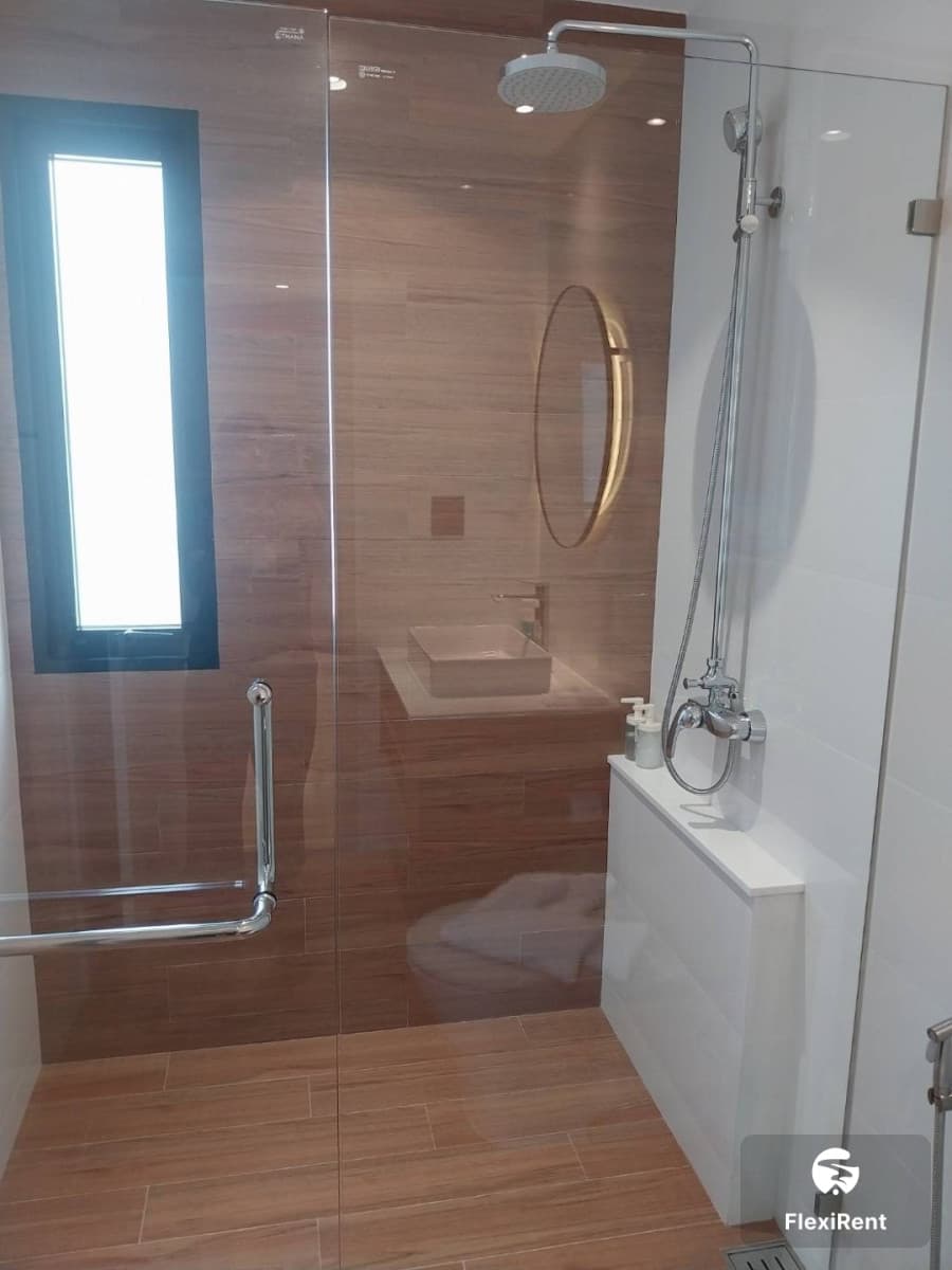 เดอะ ไทเทิ้ล ฮาโล 1 (The Title Halo 1) รูปที่ 4